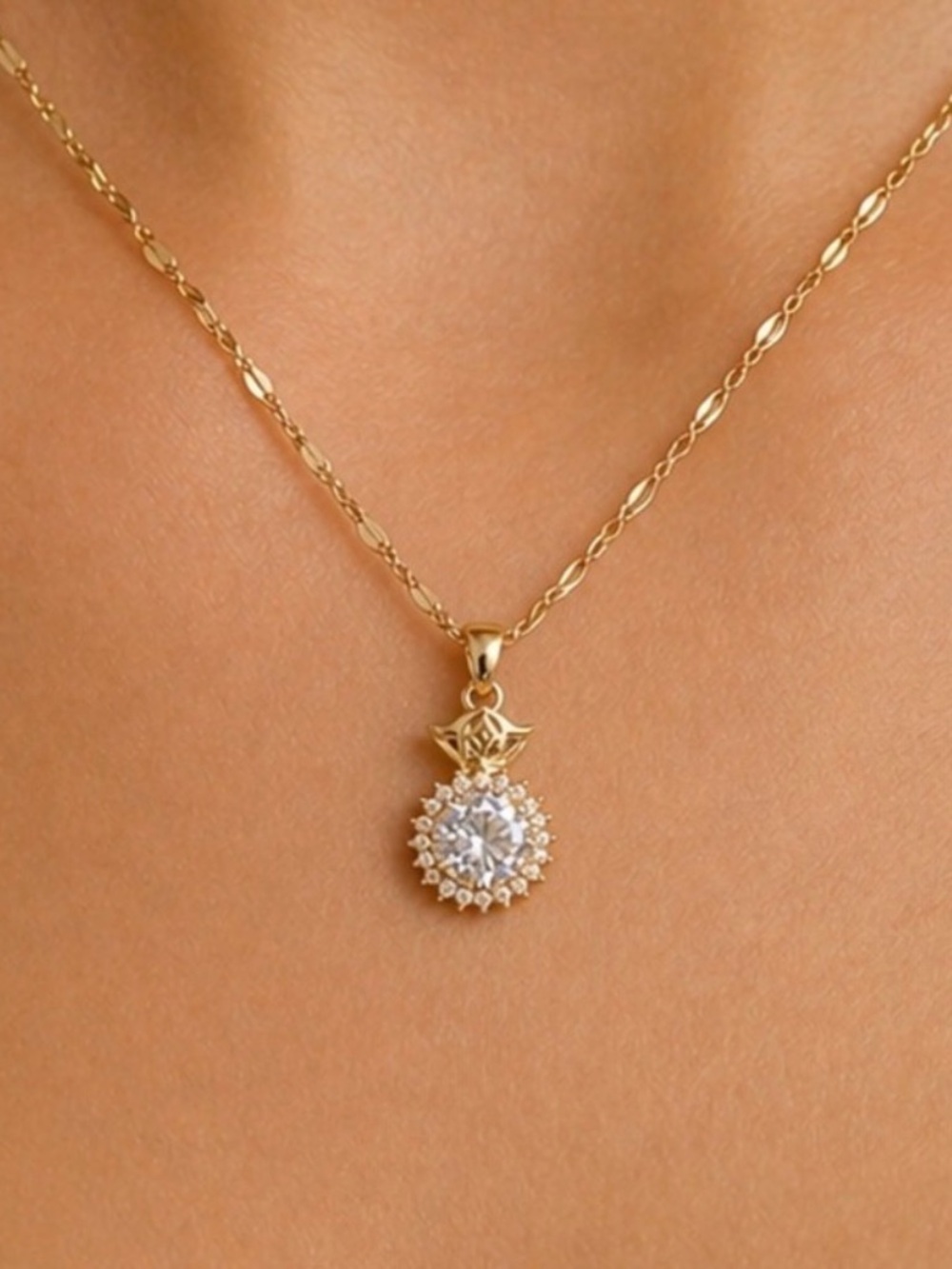 Gold Plated Stainless Steel CZ Halo Pendant Necklace – Sparkly Statement ✨